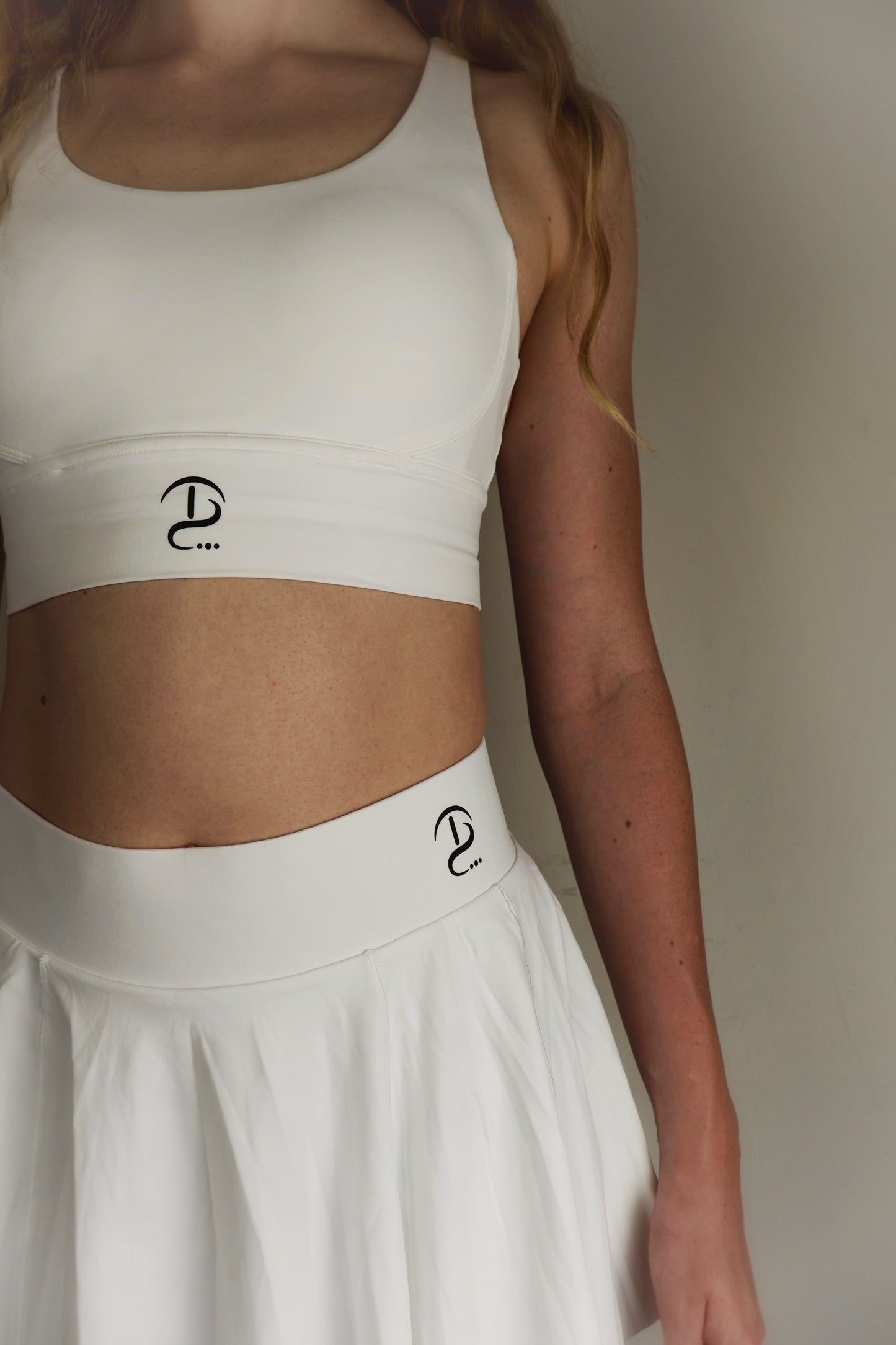 Essence Skort in White
